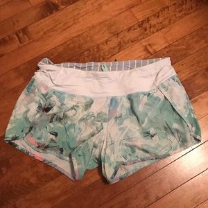 Lululemon size 8 Shorts